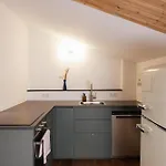 Wallerei Hotel *