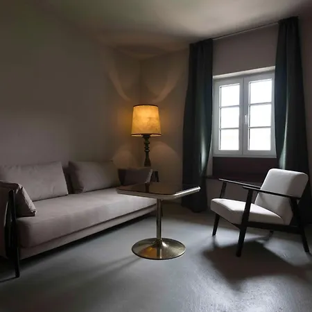Wallerei Hotel *