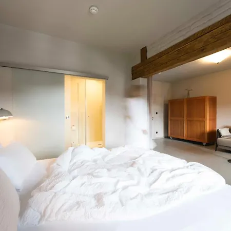 Hotel Wallerei *