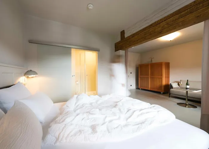 Hotel Wallerei *